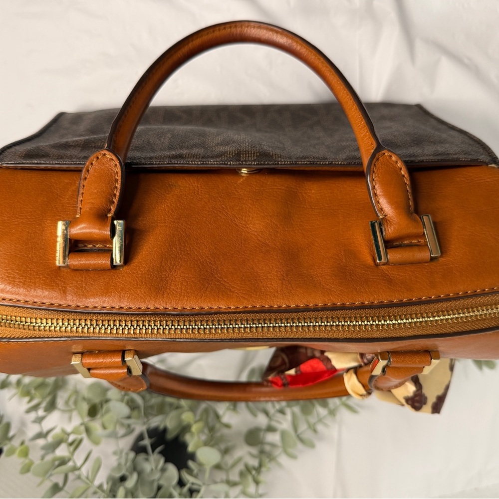 Michael Kors Hudson Medium Brown Signature Logo Satchel Hand Shoulder Bag - Picture 6 of 13